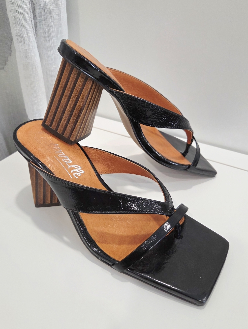 L'Intervalle Black Leather Square Toe Thong Sandals Wood Block Heel Size 36